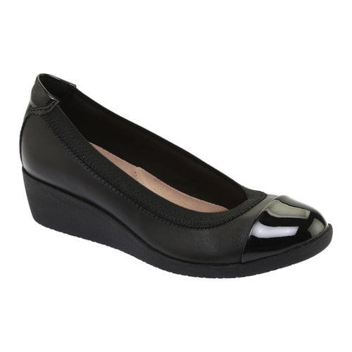 clarks women's wedge heels