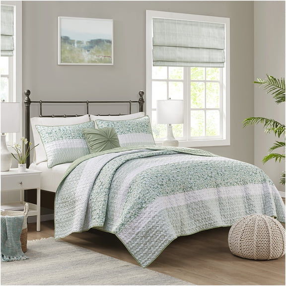JERFIT Farmhouse Style Seersucker Quilt Set with Decorative Pillow, Botanical Floral Bedding Ensemble for King/Cal King Size, Hypoallergenic & Antimicrobial, Sage Green