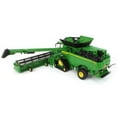 thumbnail image 6 of ERTL Prestige Collection 1/32 John Deere X9 1000 Tracked Combine w/ Corn & Draper Heads 45759, 6 of 10