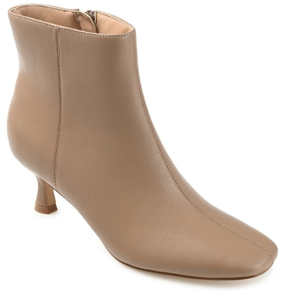 Journee Womens Kelssa Square Toe Kitten Heel Ankle Booties, Widths Available