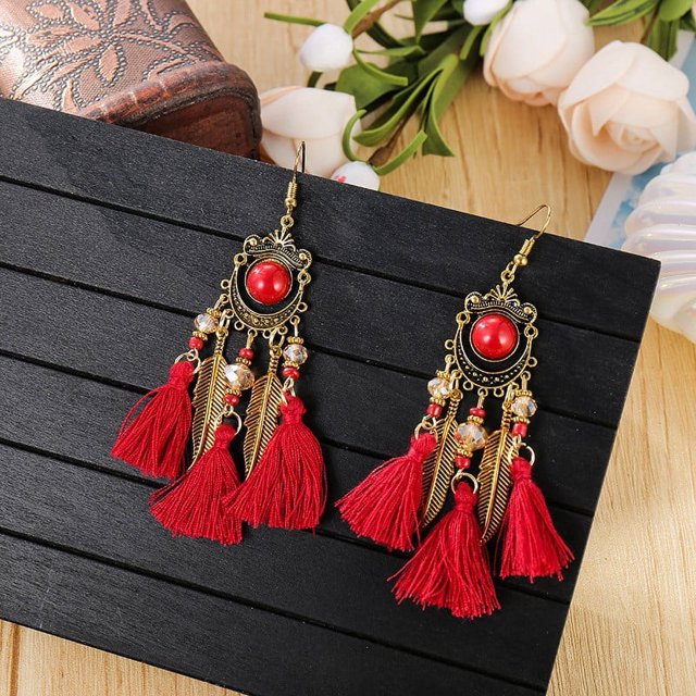Pendientes de estilo étnico con borlas largas, personalidad y temperamento, pendientes Joker, gancho para la oreja de hoja dorada de estilo chino Características étnicas