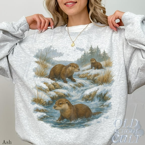 Vintage Otter Sweatshirt | Wildlife River Scene Pullover