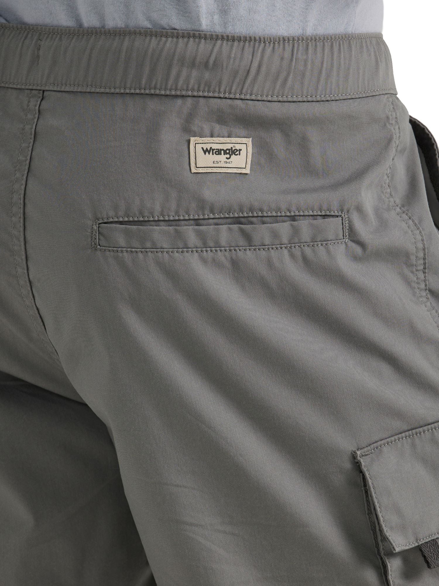 Wrangler Men's Relaxed Fit Pull-on Utility Cargo Short