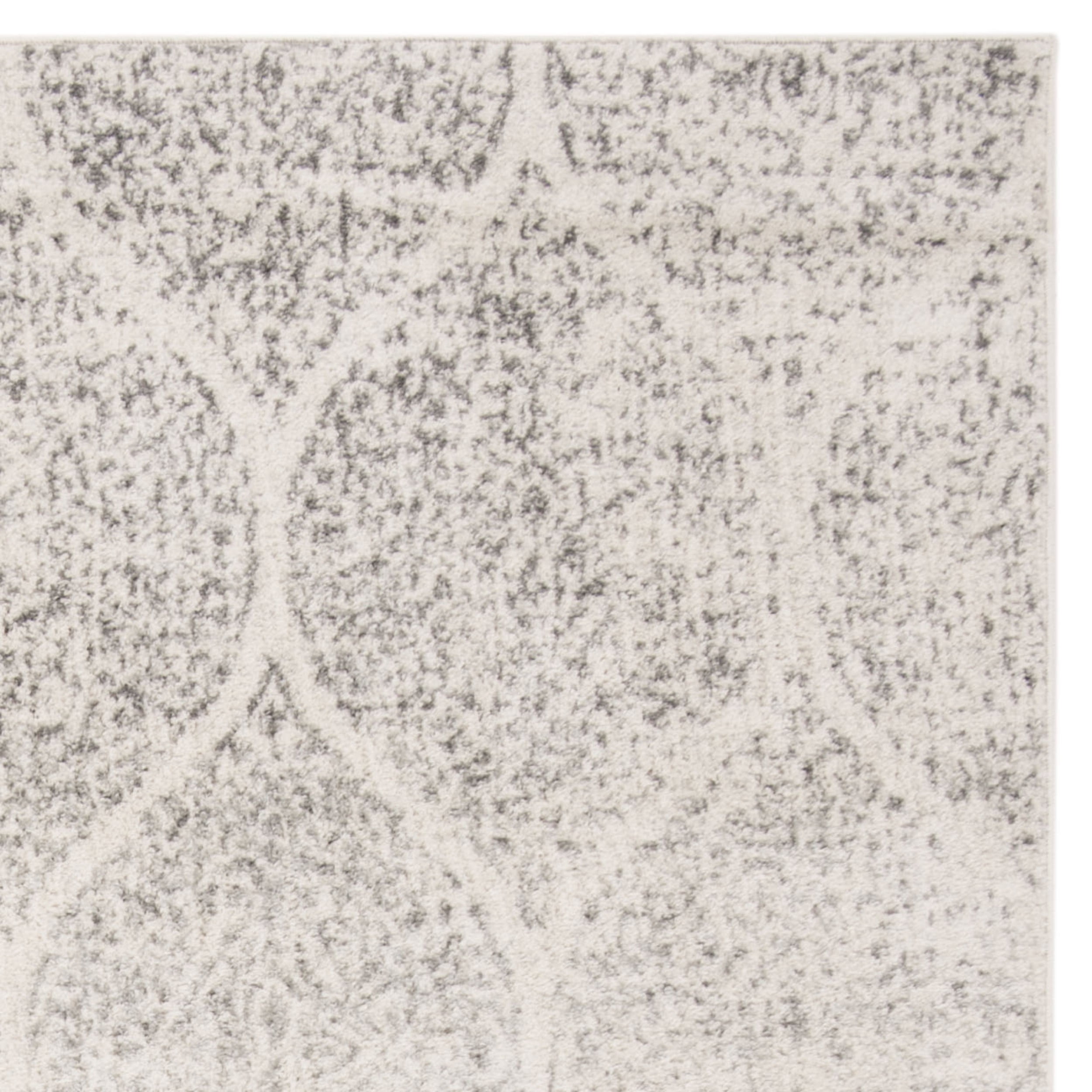 SAFAVIEH Madison Leighton Geometric Area Rug, Ivory/Silver, 5'1" x 7'6"