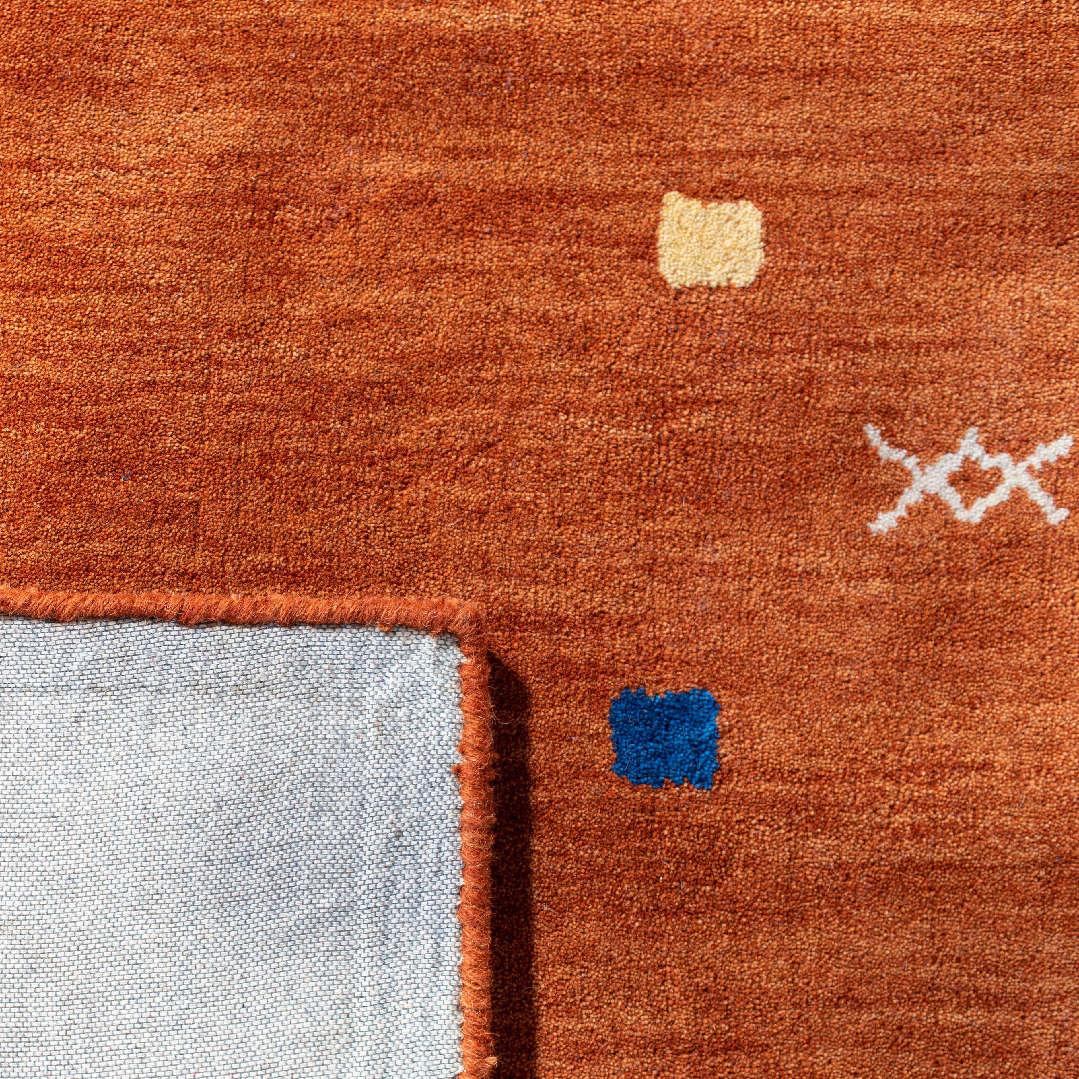 Safavieh Himalaya Charmaine Solid Wool Area Rug, Rust, 5' x 8'