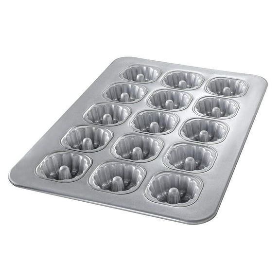 Chicago Metallic 43055 Mini-Fluted Tube Cake Pan 1 Each