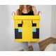 thumbnail image 4 of Baúl de almacenamiento Minecraft Bee de 38 cm de tela con tapa, 4 of 8