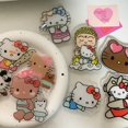 thumbnail image 2 of Soporte de Hello Kitty apto para cualquier teléfono móvil, soporte para airbag, 3 m, pasta de escritorio, artefacto perezoso, dibujos animados, lindo, 2 of 5