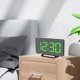 thumbnail image 5 of Reloj despertador digital Superficie de espejo con puertos USB duales Reloj de escritorio inalámbrico moderno para el hogar Habitación Sunnimix Despertador digital, 5 of 8