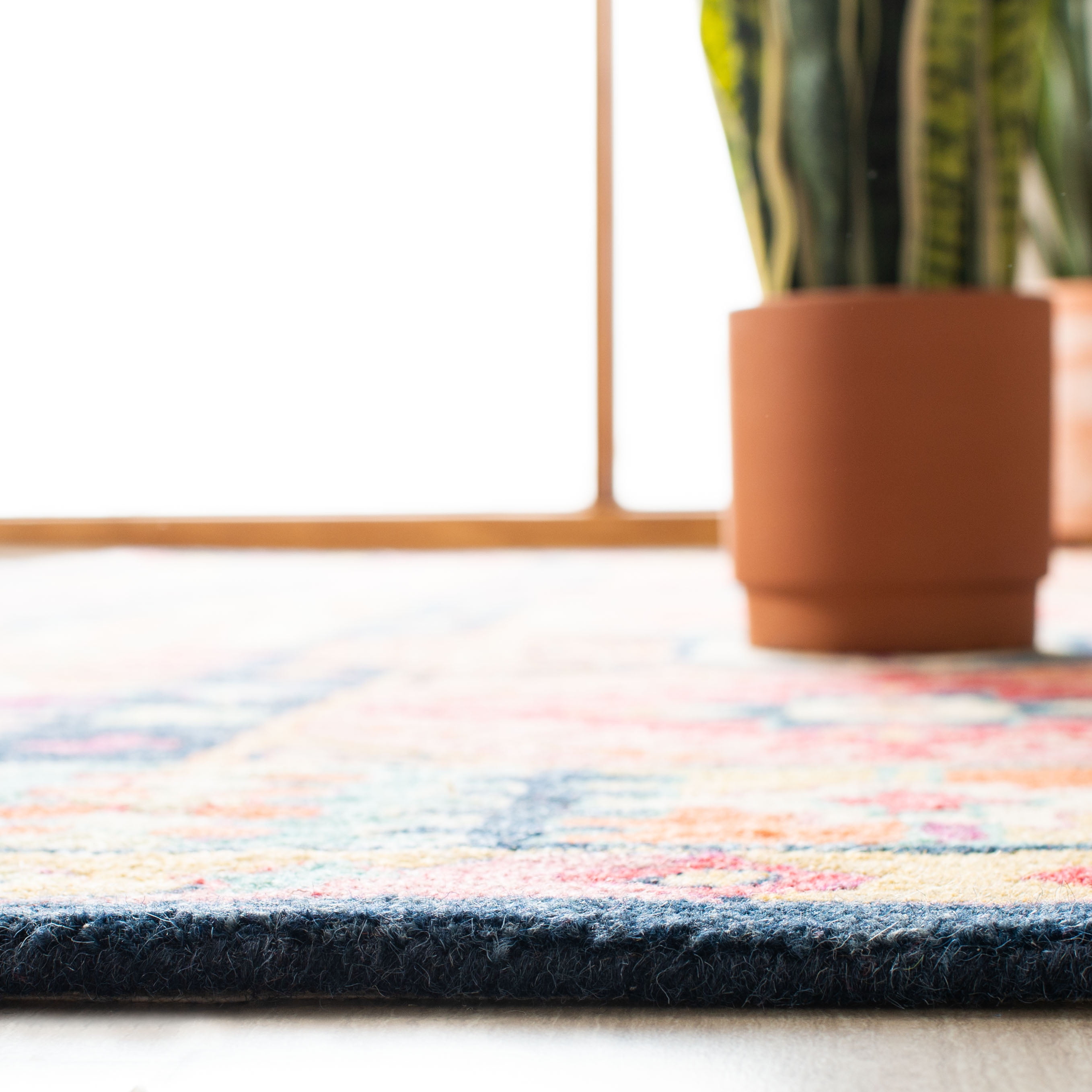 SAFAVIEH Aspen Kapoor Floral Bordered Wool Area Rug, Blue/Red, 3' x 5'