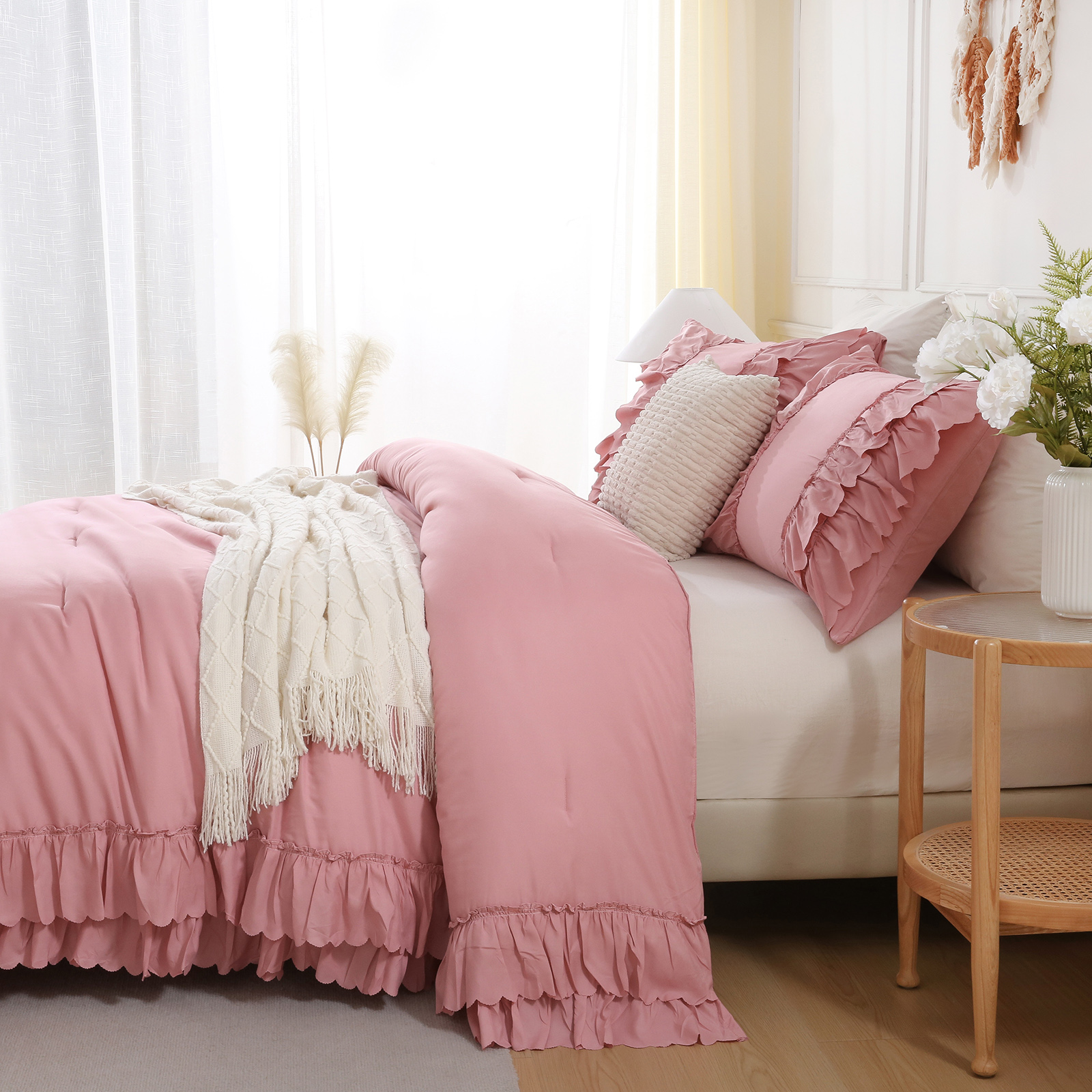 Ruffle Comforter Set Queen Size,Shabby Chic Boho Bedding Sets, Soft Fluffy Comforter Sets for All Season,Vintage Ruffled 3 Pcs Microfiber Lightweight Quilt Set for Home Decor