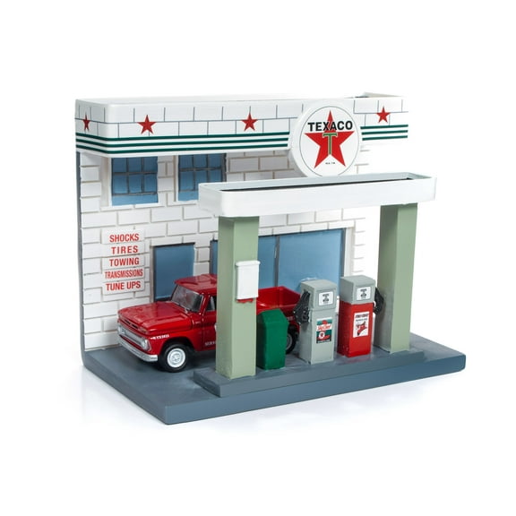 Johnny Lightning JLSD001 1965 Chevrolet Pickup Truck & Resin Texaco Service Station Diorama Set 1-64 Diecast Model