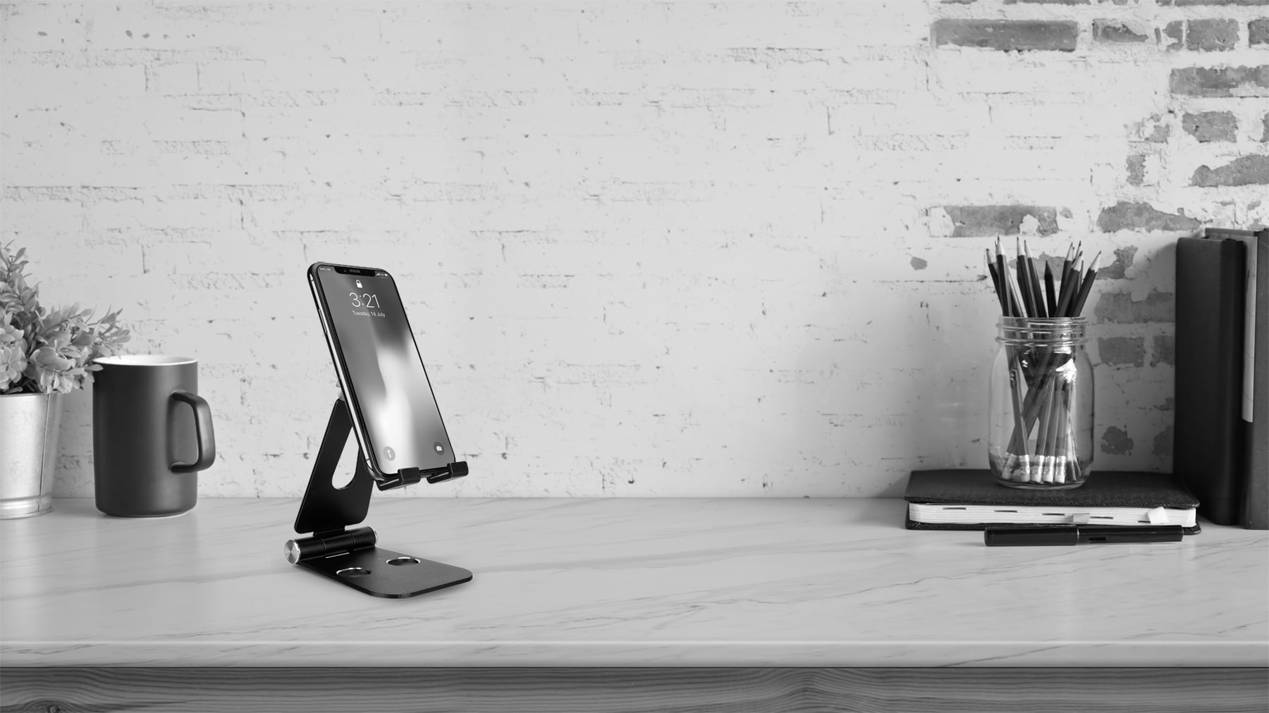 iLive Pocket Friendly Device Stand, IAST20, Black