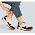 thumbnail image 3 of Zapatillas LUCKY STEP de lona con plataforma para mujer, color beige/negro, 3 of 9
