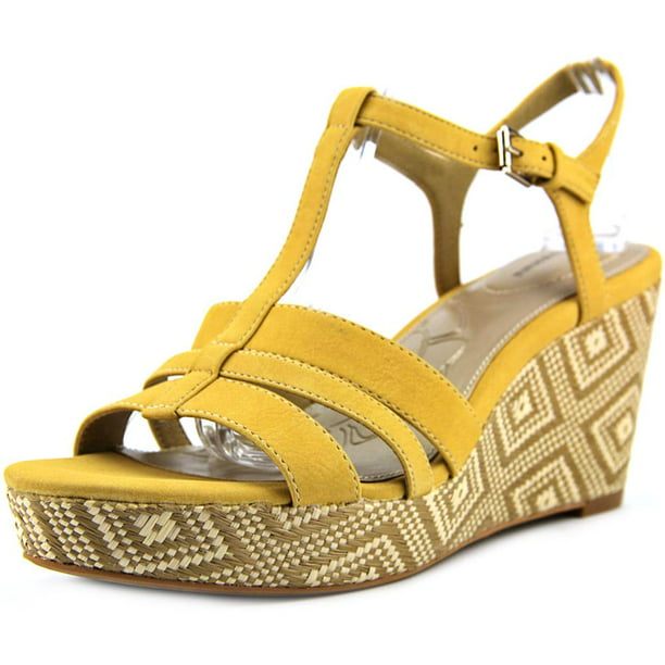 Giani Bernini - Giani Bernini Women's Sadiee Platform Wedge Sandals ...