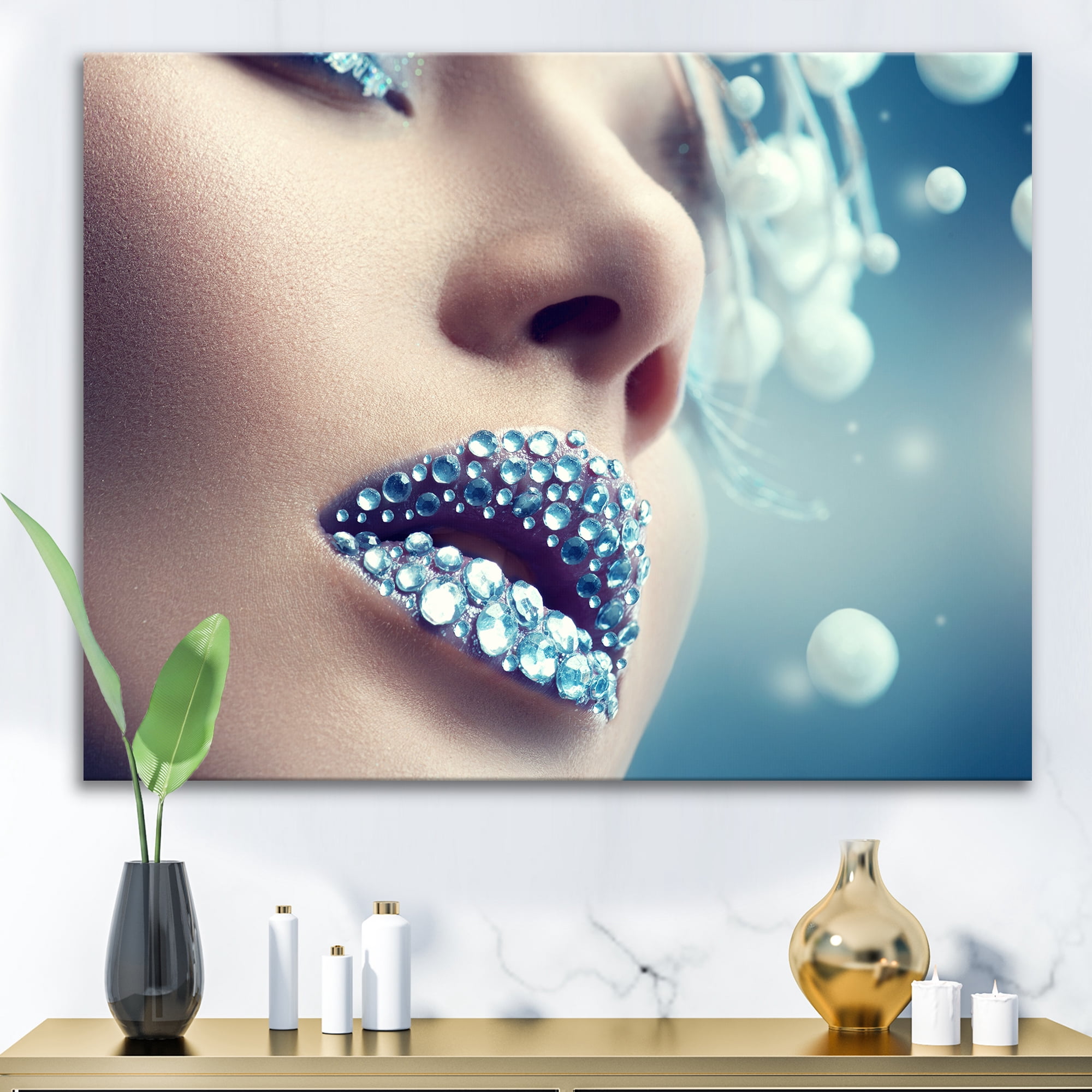 Designart ' Close-Up Of Gems On Female Lips ' Modern Canvas Wall Art Print