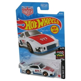 HOT WHEELS ホットウィール RACE DAY PORSCHE935 Hot Wheels Car Culture Race Day Porsche 935 Die Cast Car #0