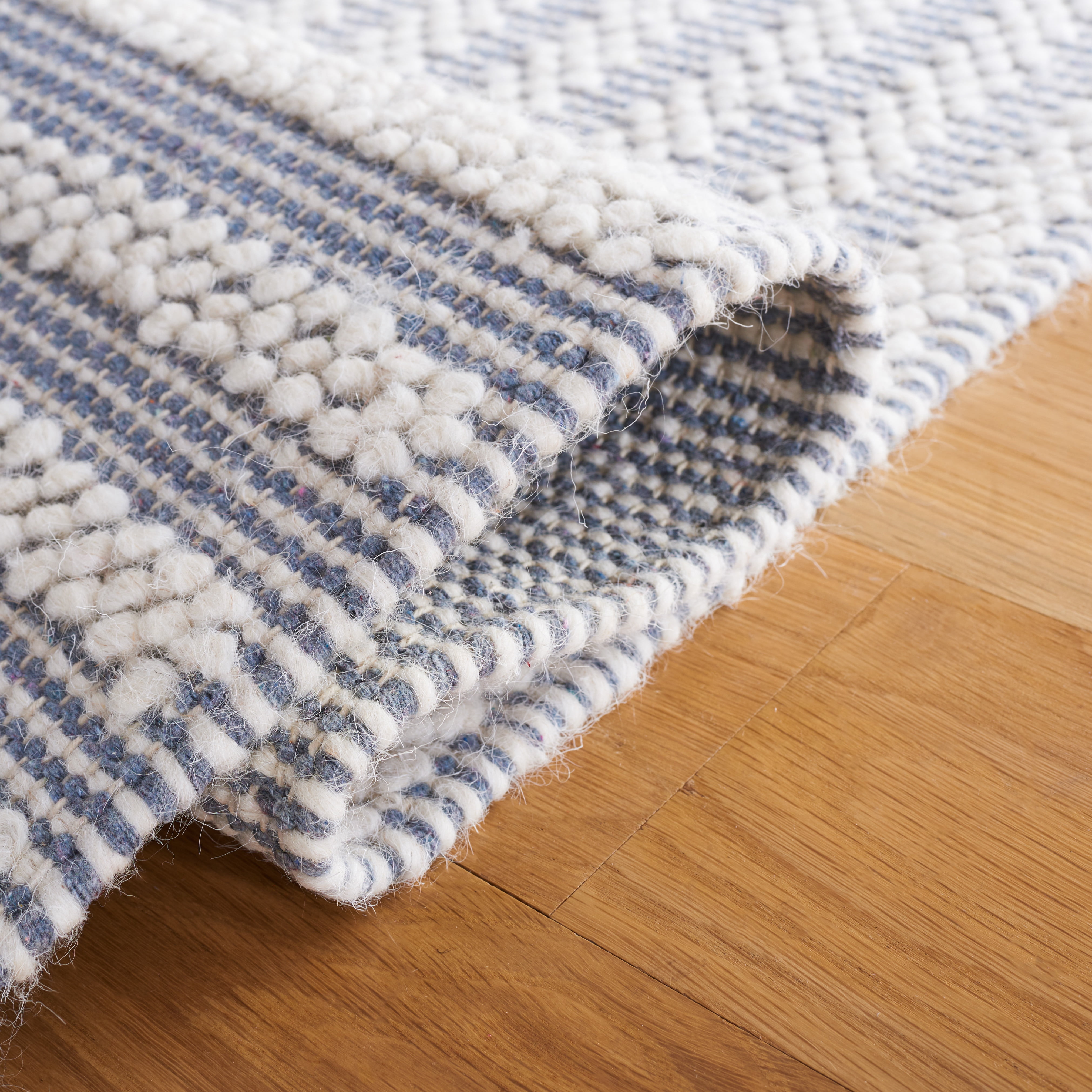 SAFAVIEH Natura Wayra Striped Area Rug, Ivory/Grey, 3' x 5'