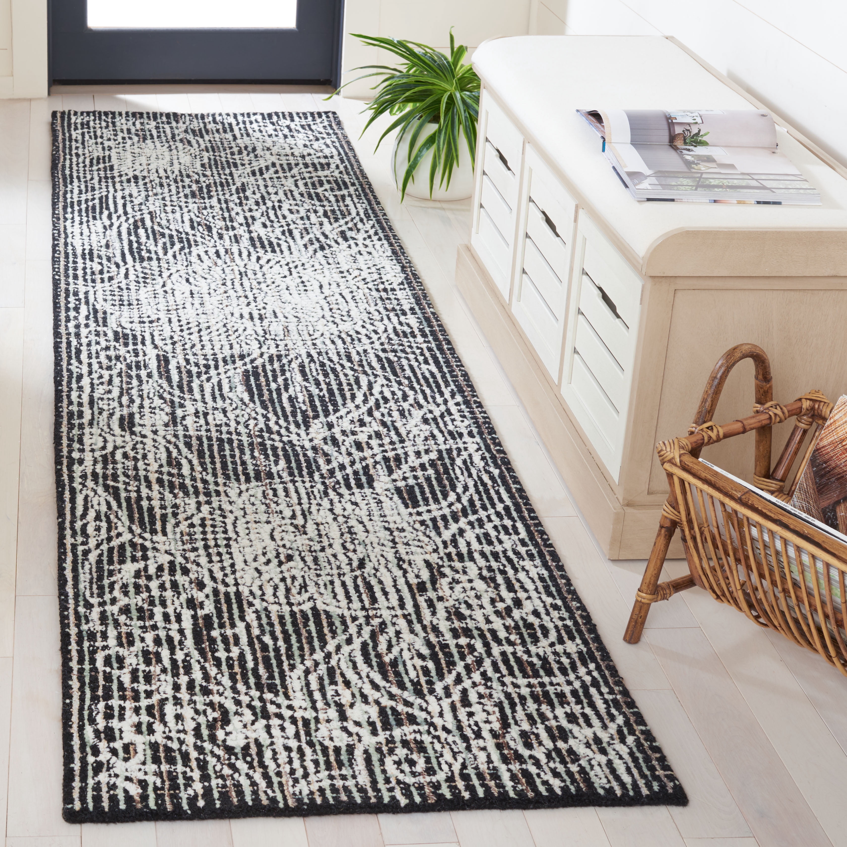 SAFAVIEH Ebony Adair Floral Runner Rug, Black/Ivory, 2'3" x 9'