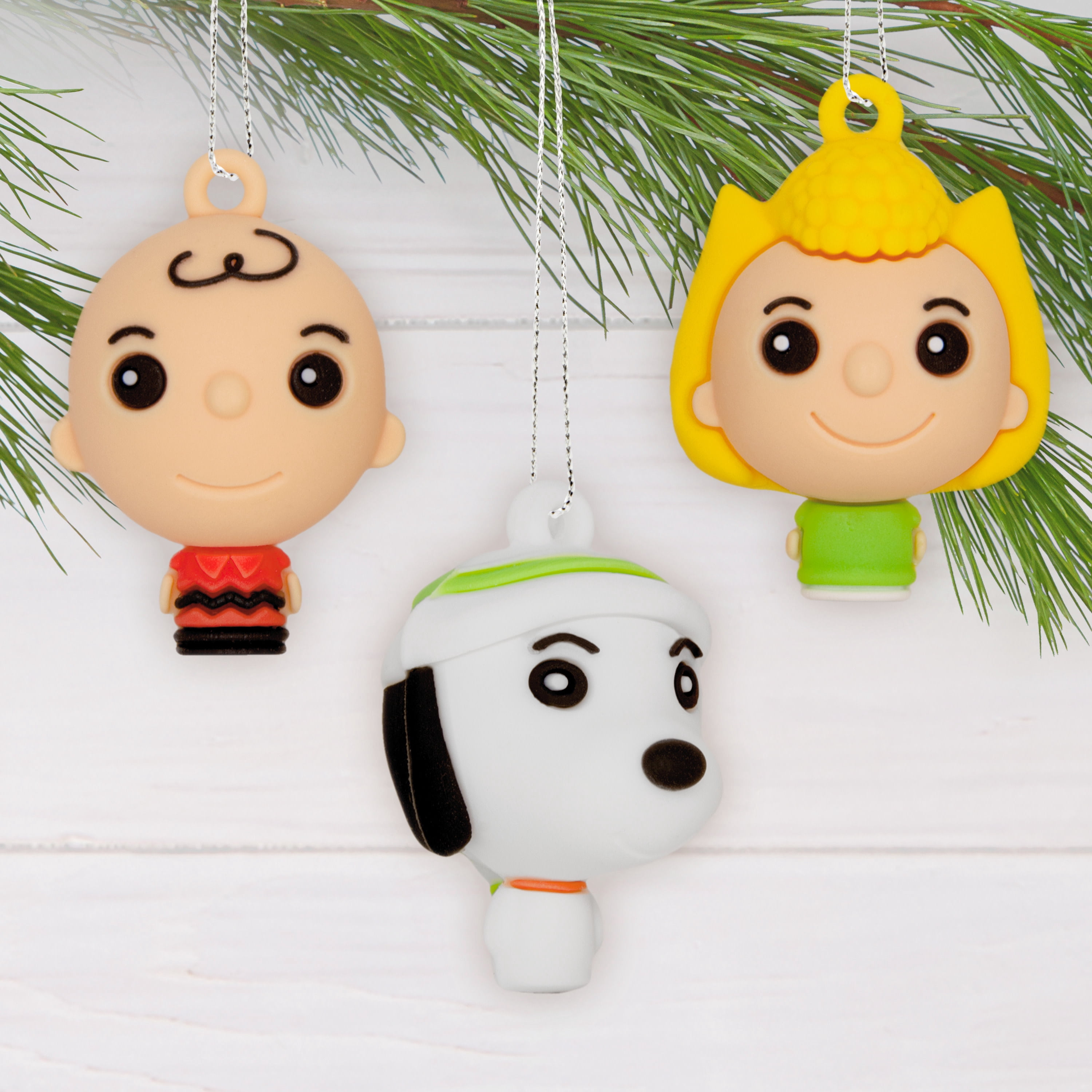 Hallmark Mini Christmas Ornaments (Peanuts, Shatterprf), Set of 6, 1 Count