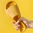 thumbnail image 1 of Zapatillas suaves de EVA para hombre y mujer, chanclas antideslizantes de talla grande 47 y 48, zapatos informales para el hogar y el baño, sandalias de playa de verano, 1 of 7