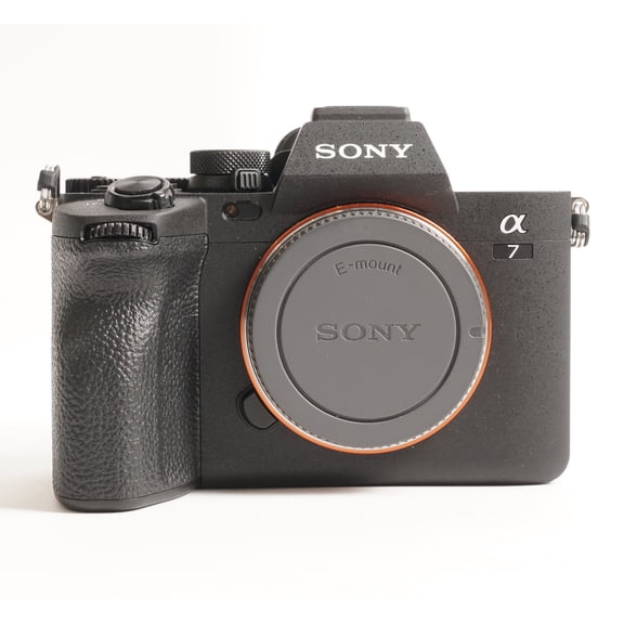 Pre-Owned Sony a7 IV ILCE-7M4K - Digital camera - mirrorless - 33.0 MP - Full Frame - 4K / 60 fps FE 28-70mm OSS lens - Bluetooth, Wi-Fi