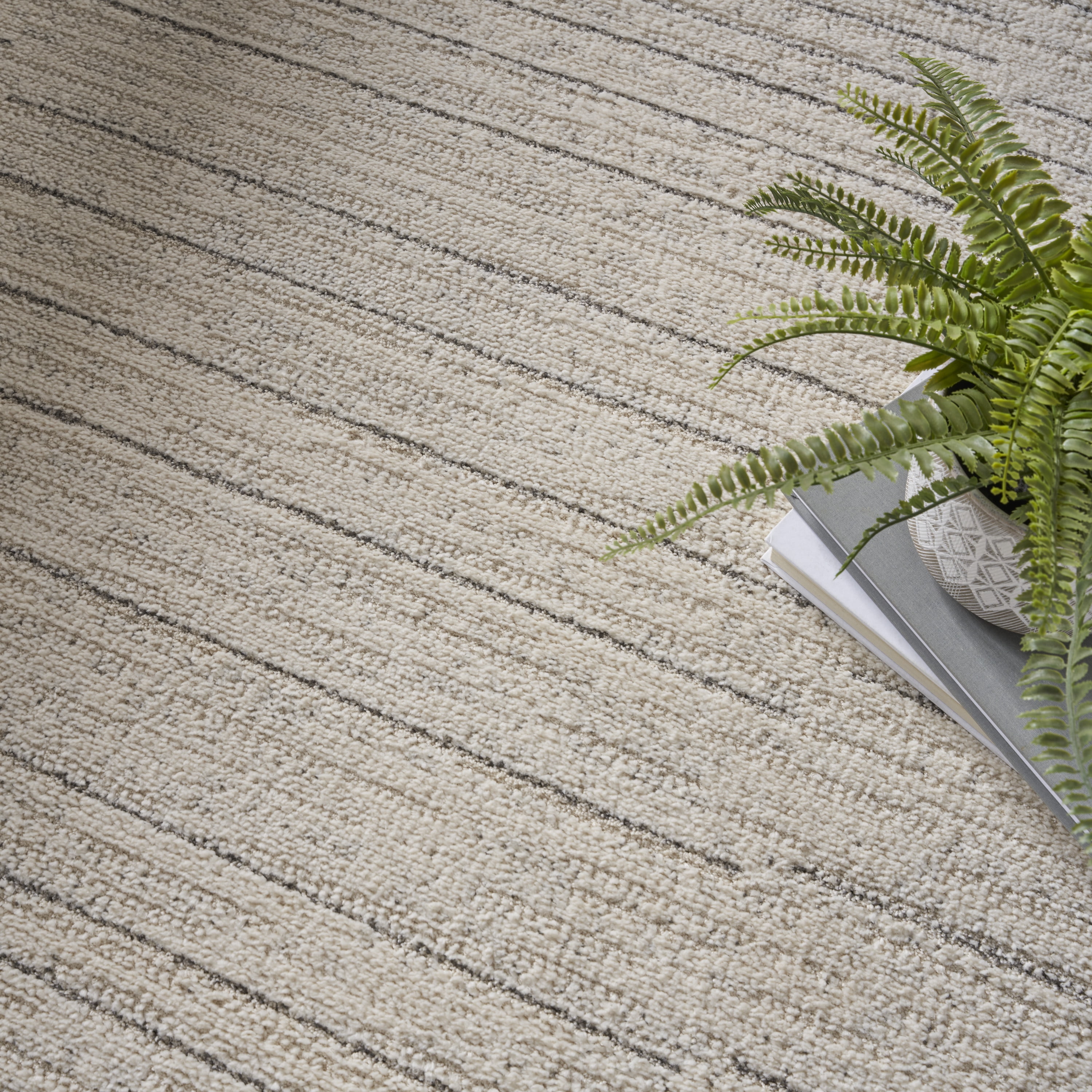 Nourison Santa Cruz Abstract Ivory Grey 5'3" x 7'3" Area Rug (5x7)
