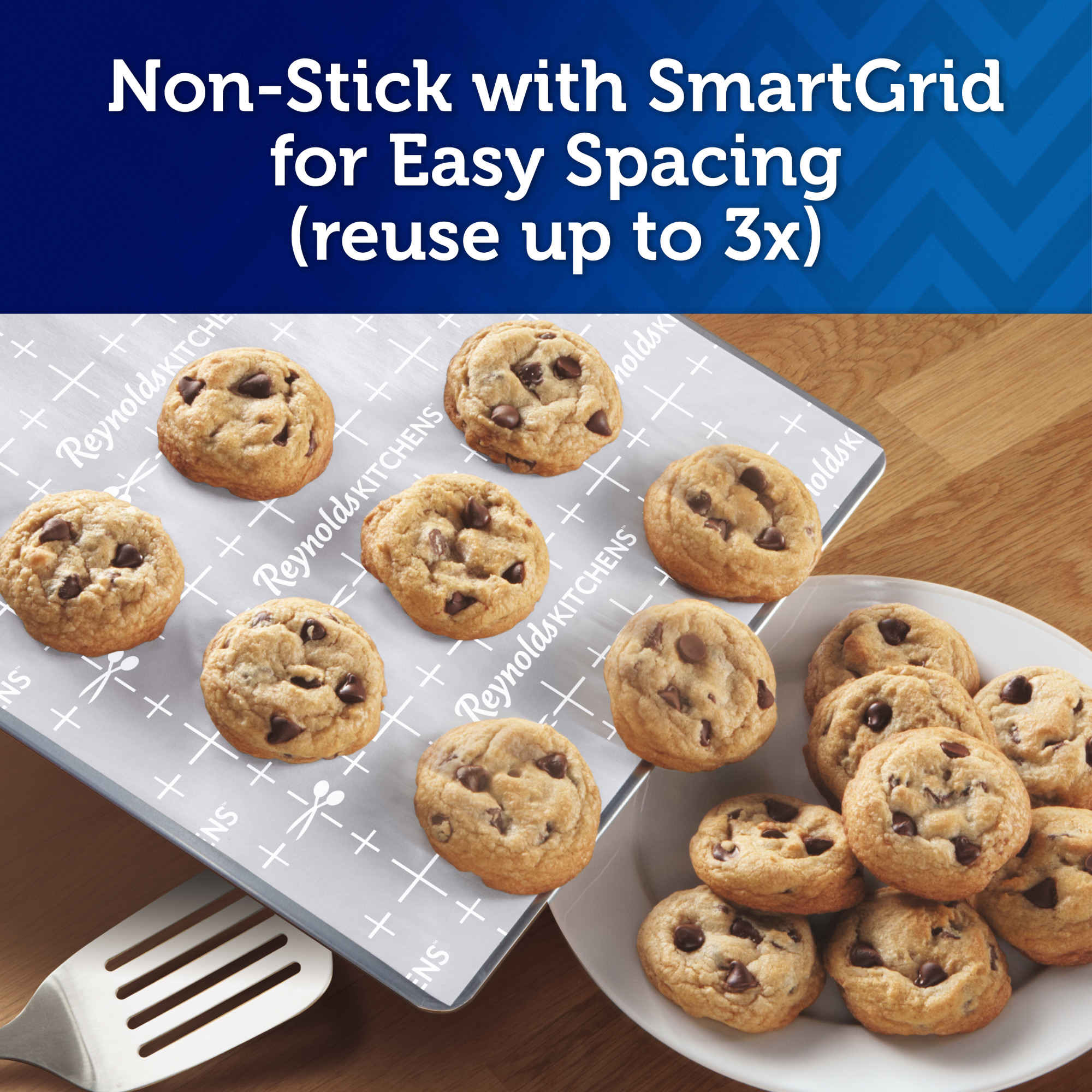 Reynolds Kitchens Stay Flat Parchment Paper Roll with SmartGrid, 80 ft x 15 in, 100 Total Sq. Ft.