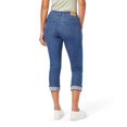 thumbnail image 3 of Levi Strauss Signature.™Women's Mid Rise Capri Jeans, 3 of 5