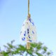 thumbnail image 4 of Carillón de viento de cristal con lunares coloridos y varillas de madera. Decoración para casa de playa, ideal para el verano., 4 of 6