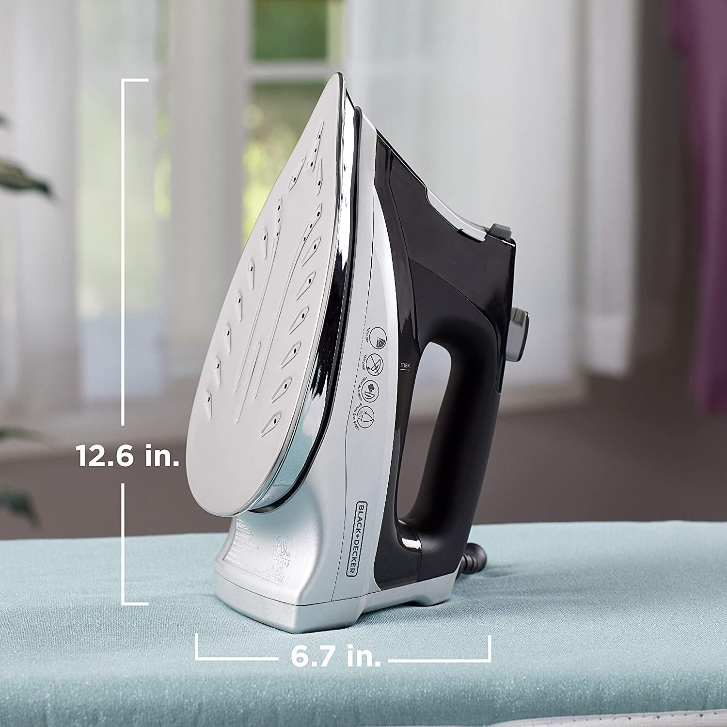 BLACK+DECKER Allure Digital Steam Iron with Stainless Steel Soleplate and Precision Tip, D3060