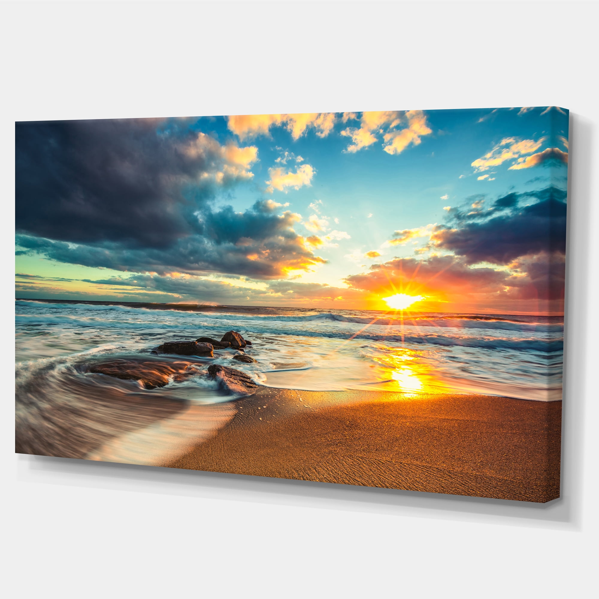 Designart 'Beautiful Cloudscape over the Sea ' Modern Beach Canvas Art Print