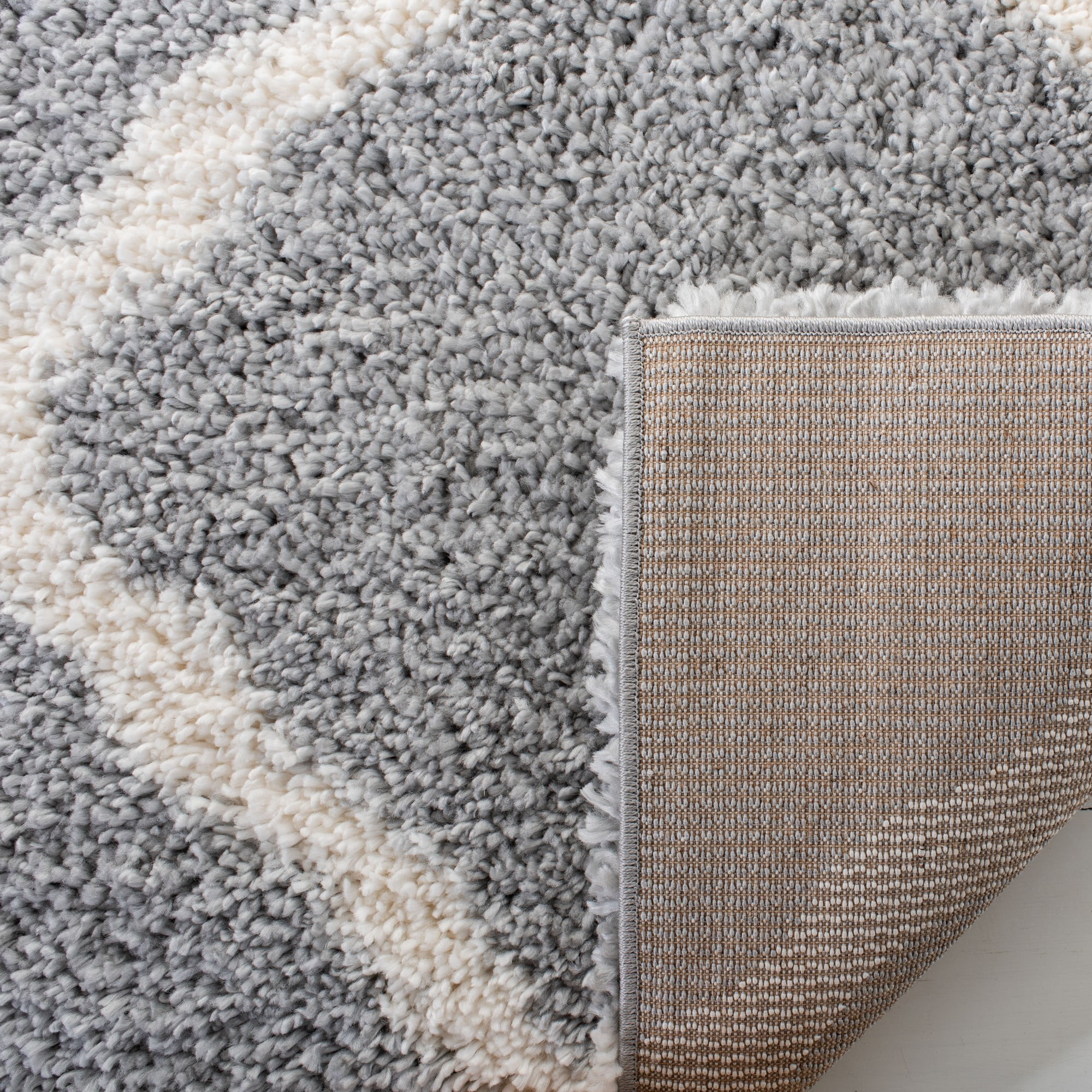 SAFAVIEH Fontana Venice Geometric Shag Runner Rug, Grey/Cream, 2'3" x 12'
