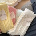 thumbnail image 4 of Los niños de calcetines de peluche agregan terciopelo en otoño e invierno y engrosan los calcetines de tubo medio de color con calcetines de Media Luna gruesos (5 pares), 4 of 5