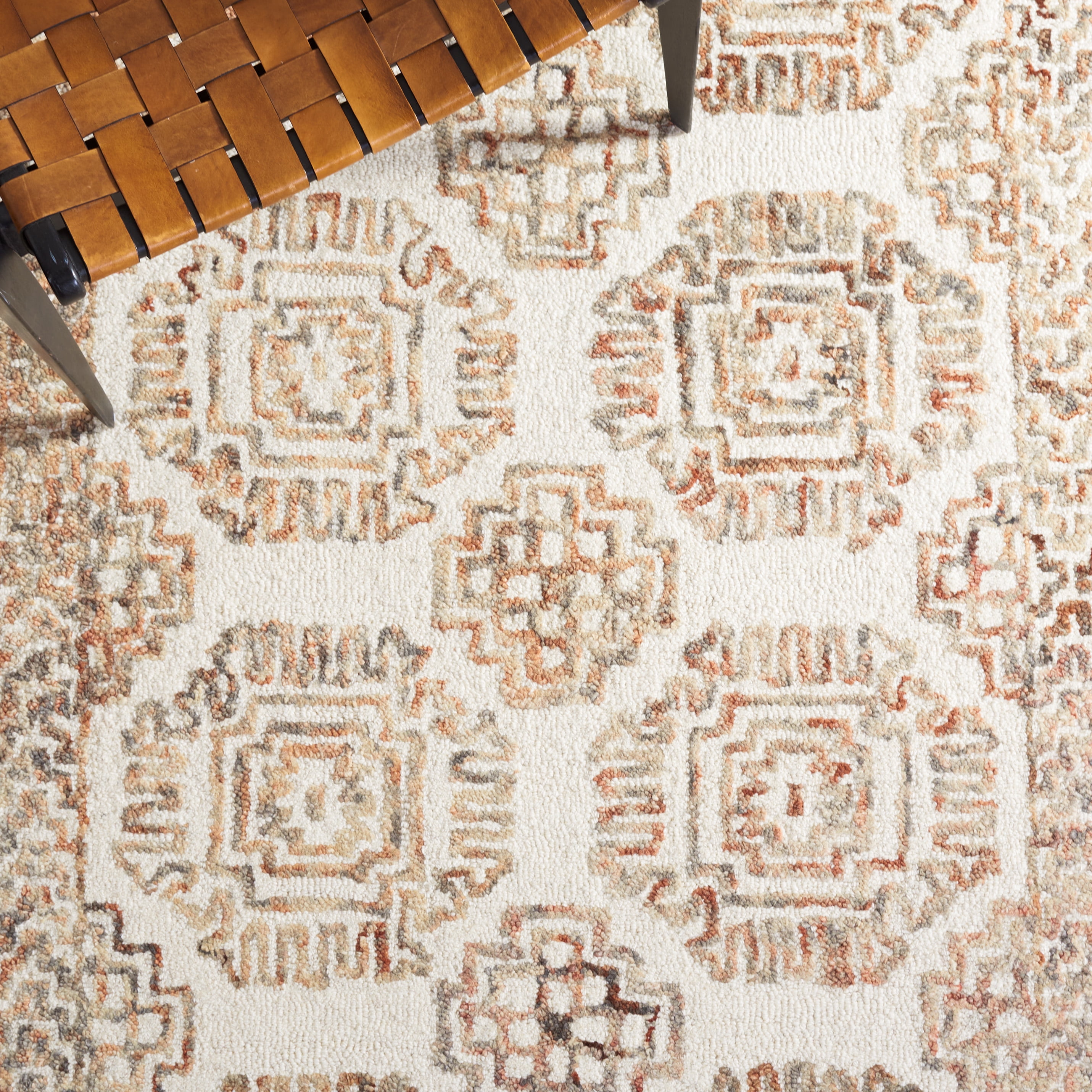 SAFAVIEH Aspen Divna Geometric Area Rug, Ivory/Sage, 5' x 5' Round