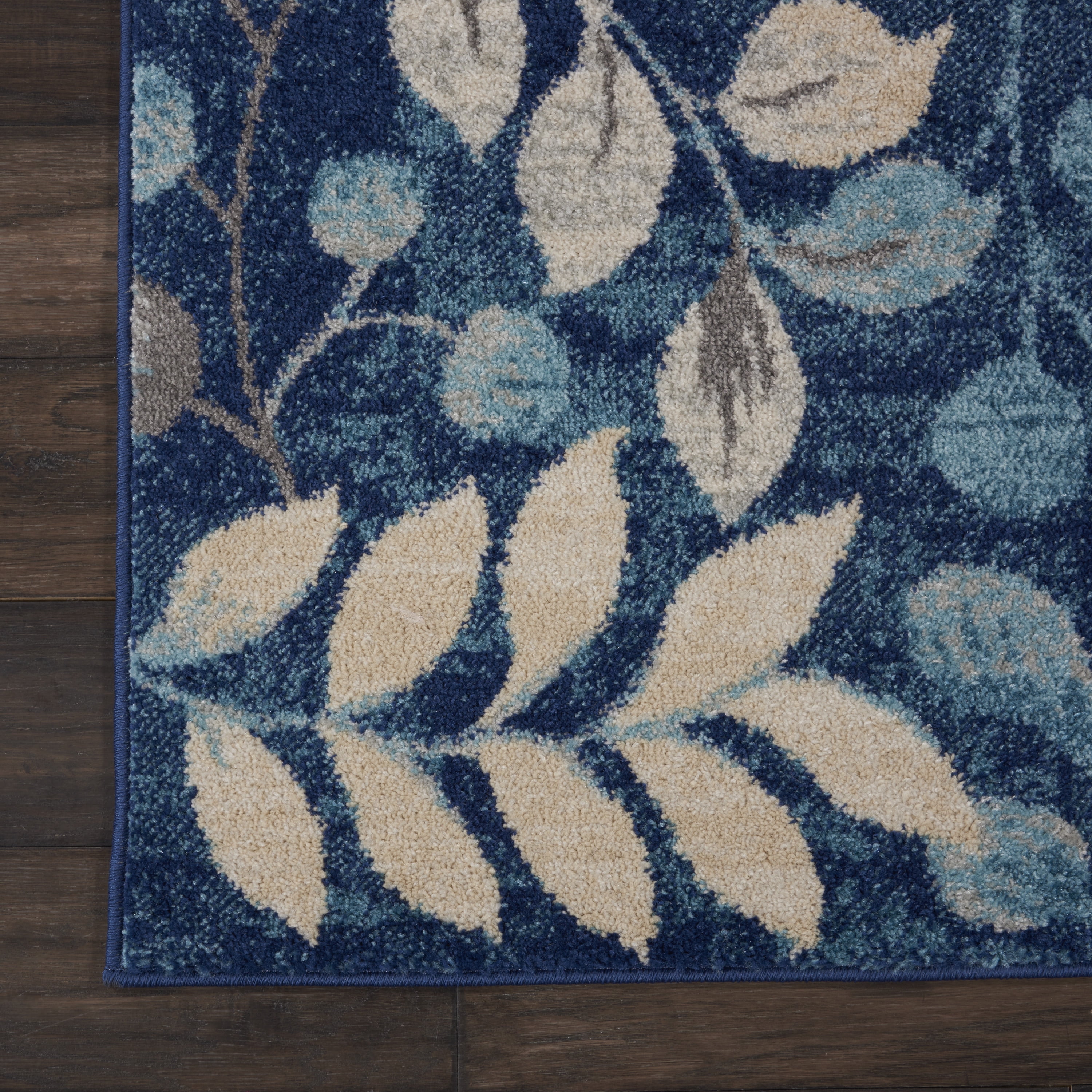 Serene Contemporary Botanical Navy 2' x 4' Area Rug, (2' x 4')