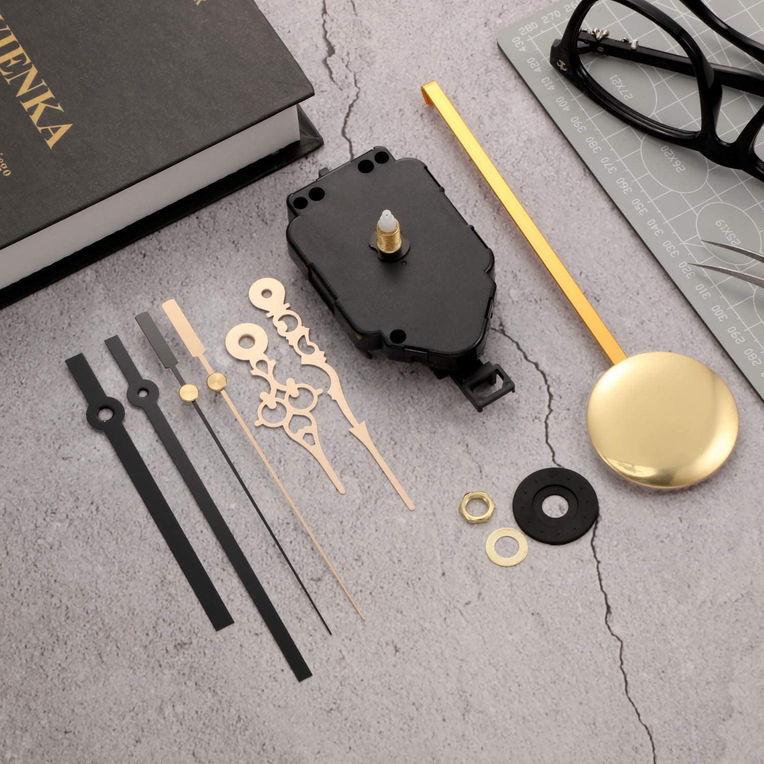 Quartz clock mechanism with pendulum hotsell