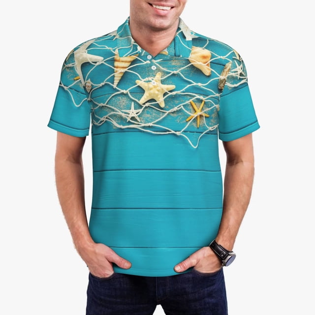Balery Seashells And Fishing Net On Blue Wooden Table Camisa Polo de Hombre con Estampado, de Manga Corta y Tejido Medio, Camisa Tipo Golf Polo-3X-Large
