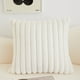 thumbnail image 1 of Funda de Cojín de Sofá Suave y Lujosa de 45X45 Cm | Cojín Decorativo para El Hogar, Ideal para Otoño E Invierno | Cojín Lumbar para Dormitorio | Rayas de Poliéster | 1 Cojín de Felpa | 45,2 Cm de Lar, 1 of 7