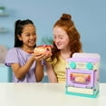 thumbnail image 2 of Bake Oven Cookeez Makery Lil' Bakez con juguete de peluche perfumado, 2 of 5