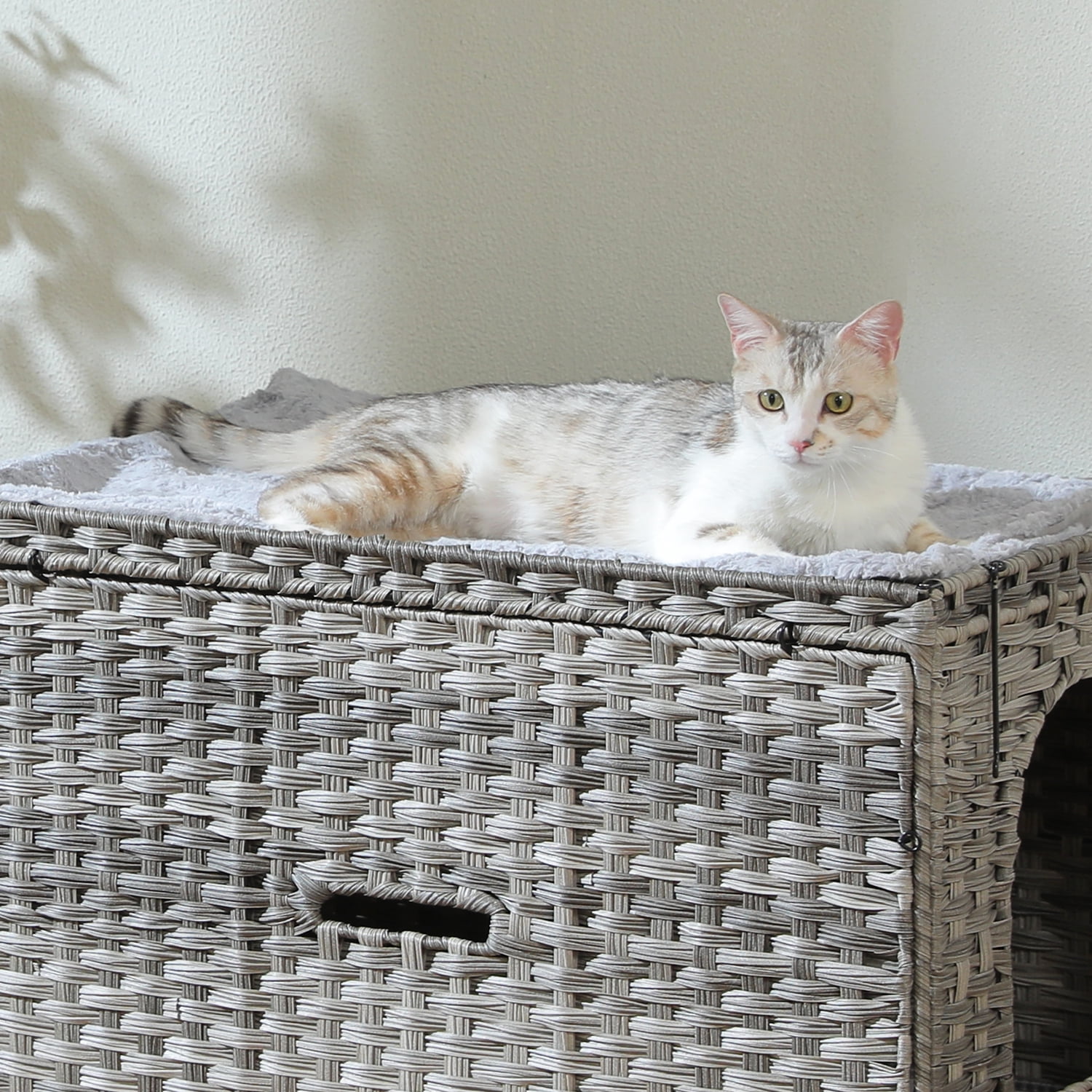 PEQULTI Rattan Cat Litter Box Enclosure Pet House with Taller Doorway for Large Cats Indoor Gray