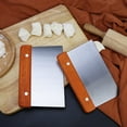 thumbnail image 1 of Cortador y raspador de masa de acero inoxidable con mango de madera | Herramienta de cocina para glaseado de pasteles, masa de pan, salchichas y harina | Utensilios de cocina y repostería para el, 1 of 3
