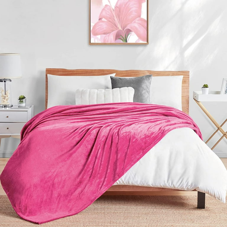 Bright pink bed throw new arrivals
