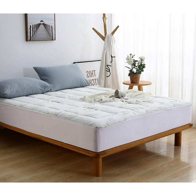 Mattress Pad, Ultra Soft and Plush Topper, Breathable Cool Flow Technology, Fits Mattresses up to 16" by Mocassi Queen, Green