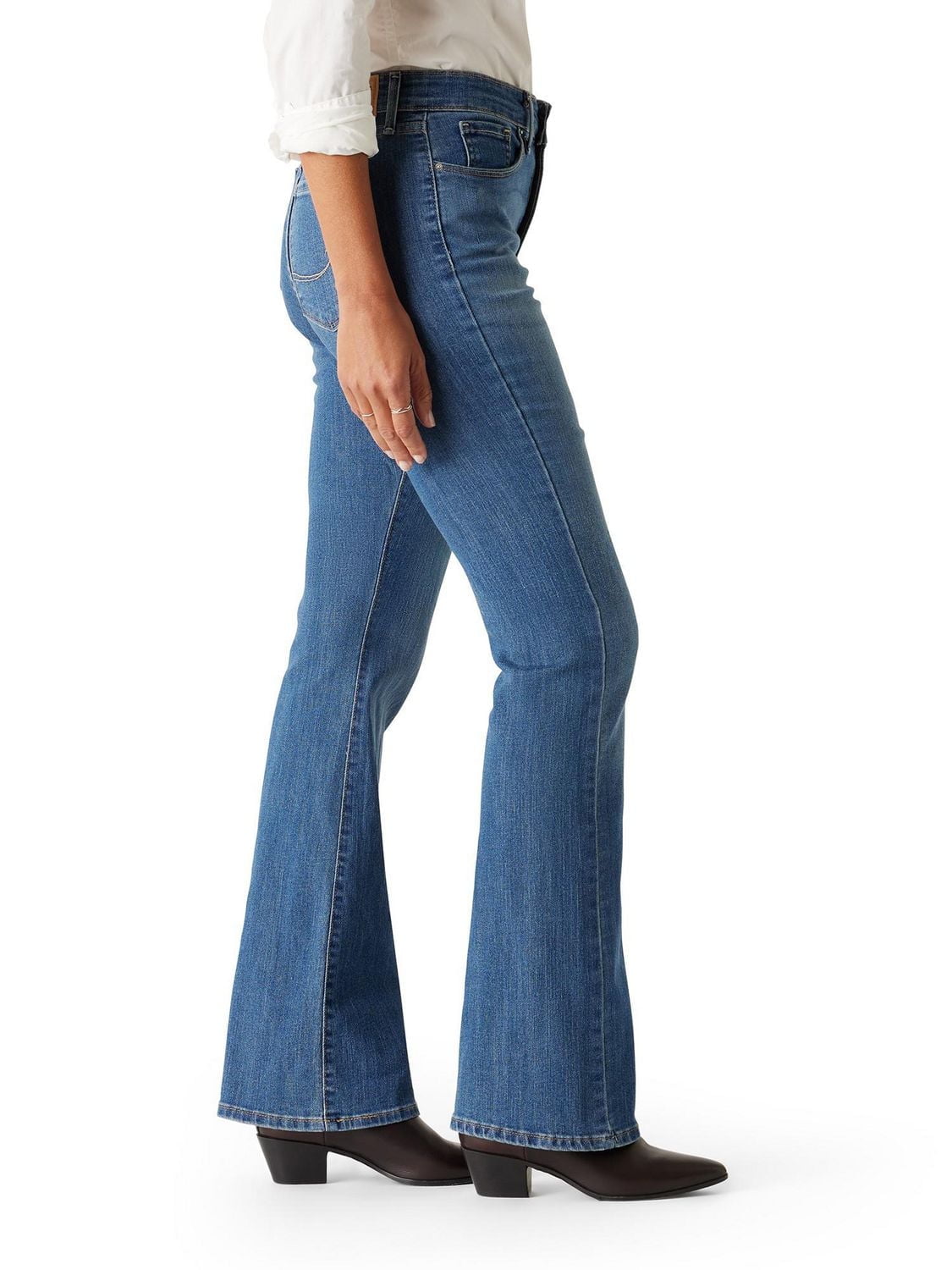 Levi Strauss Signature™ Women's Mid Rise Bootcut Jeans