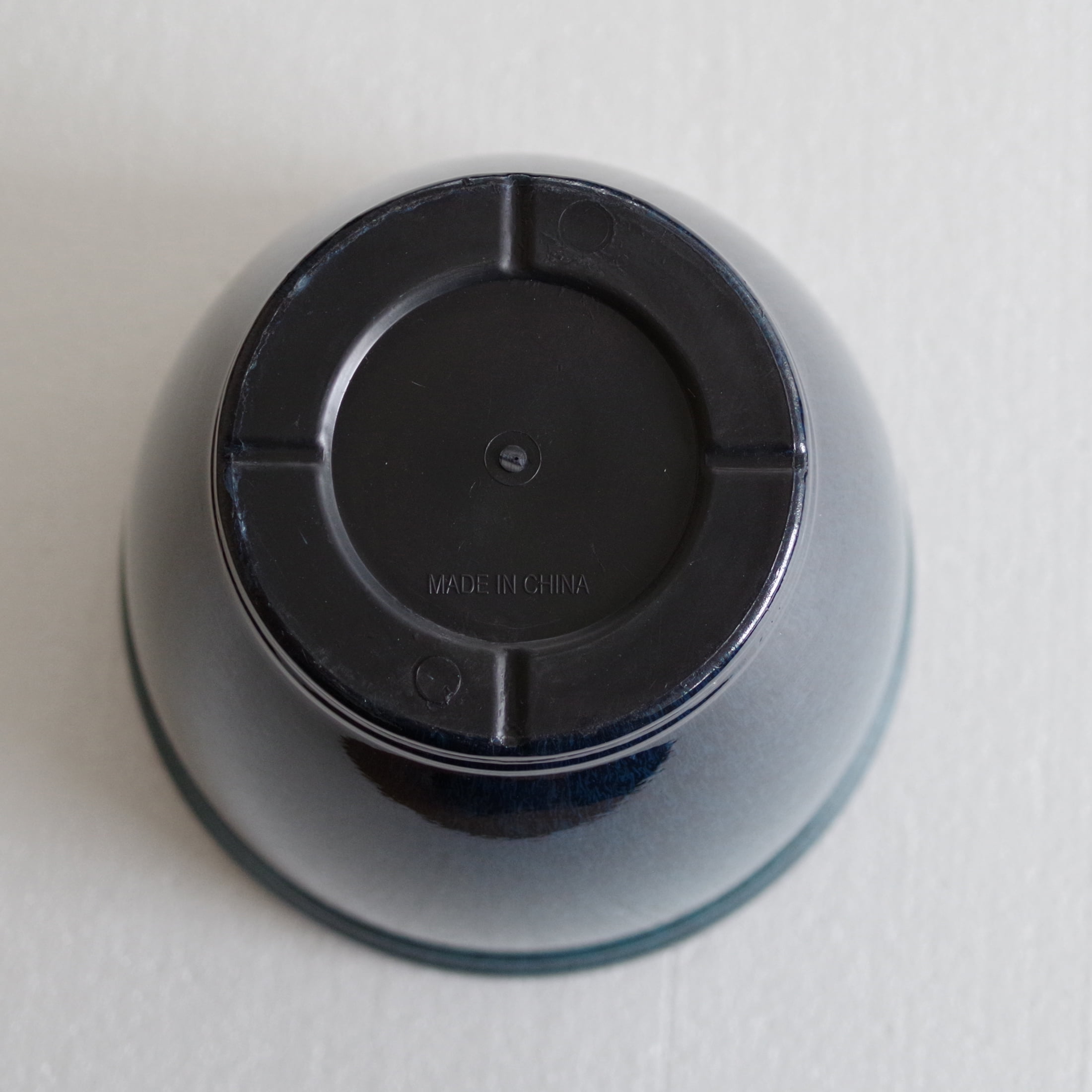 Mainstays 14.5 inch Gradient Blue Round Recycled Resin Planter, 14.7in x 14.7in x12.98in