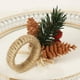 thumbnail image 4 of Juego de 4 servilleteros navideños con piñas, agujas de pino, bayas, flor de pascua y lazo, anillos para velas, coronas para decoración de mesa de cena de boda (cártamo) Sailing Electrónica, 4 of 5