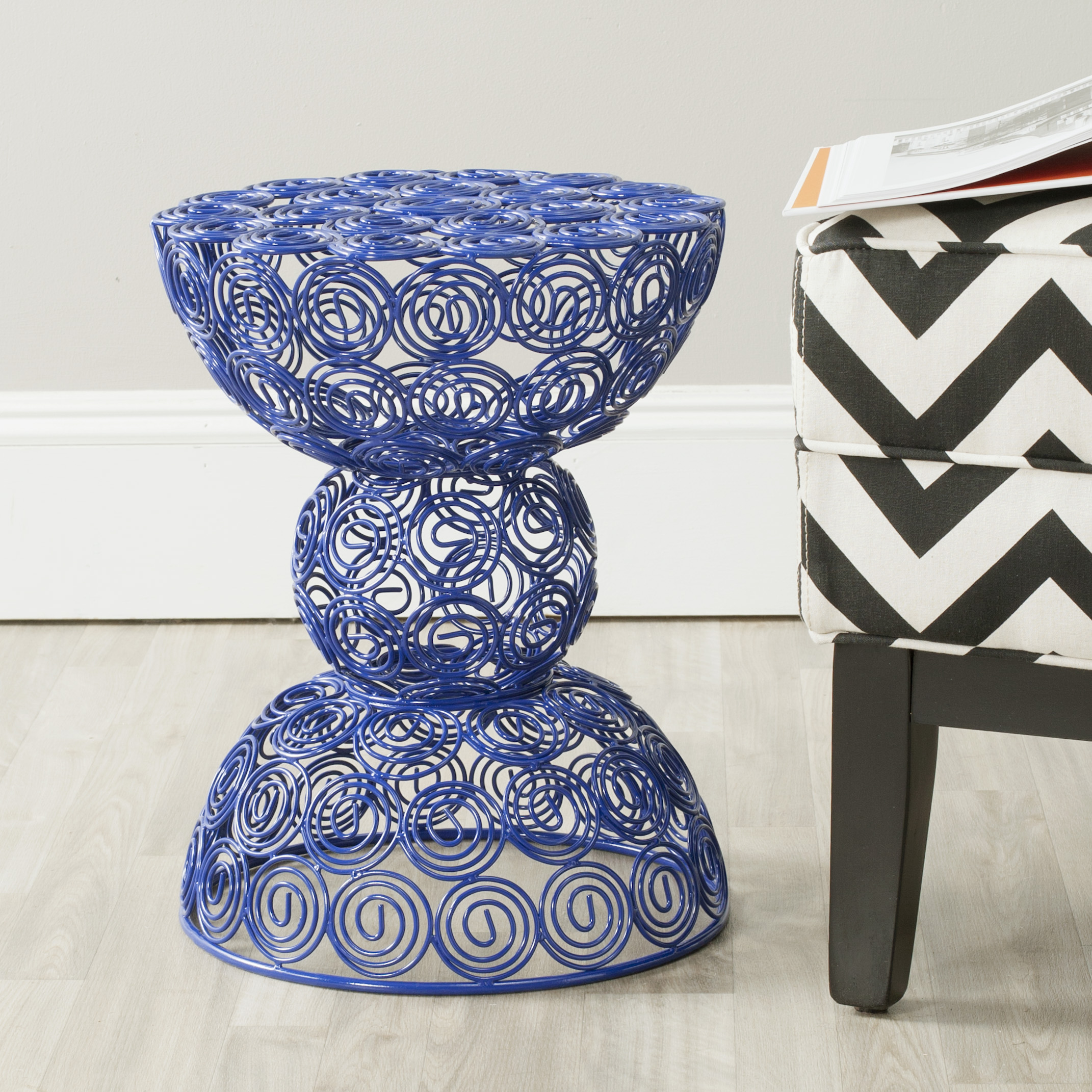 SAFAVIEH Leila Solid Iron Wire Round Stool Table, Dark Blue