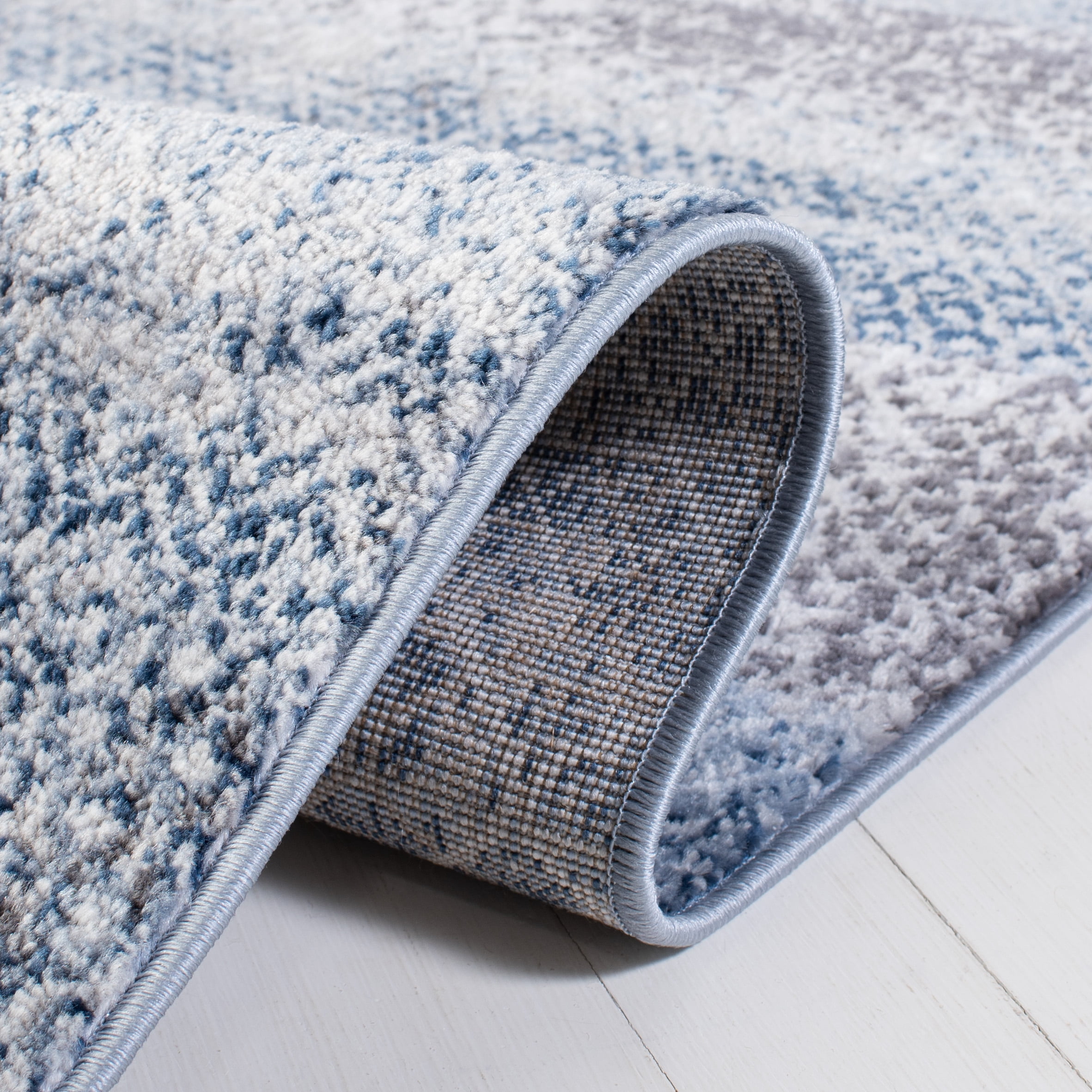 SAFAVIEH Amelia Manuel Geometric Runner Rug, Navy/Gray, 2'2" x 8'