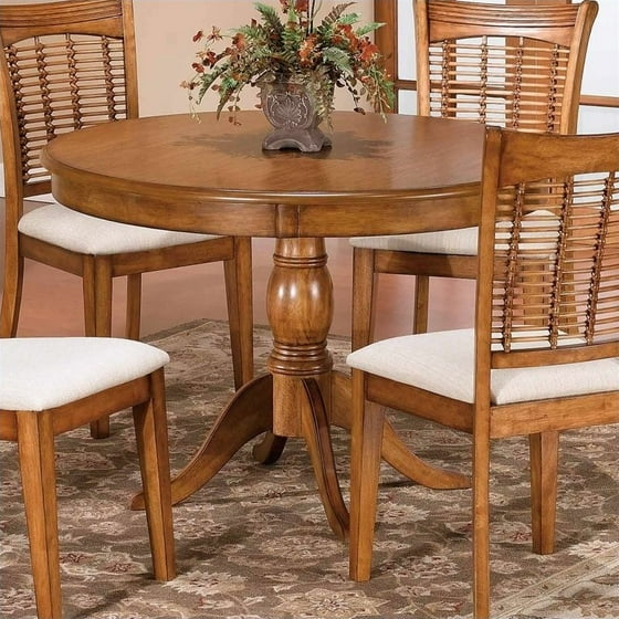 Hilale Bayberry Oak Round Casual Dining Table With Wood Top In